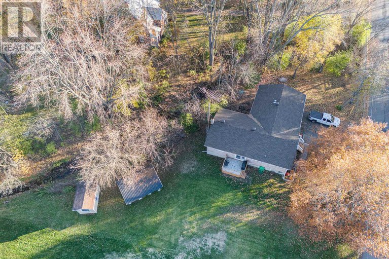 29053803/2298-james-craig-street/north-gower/ottawa/ontario/K0A2T0_2