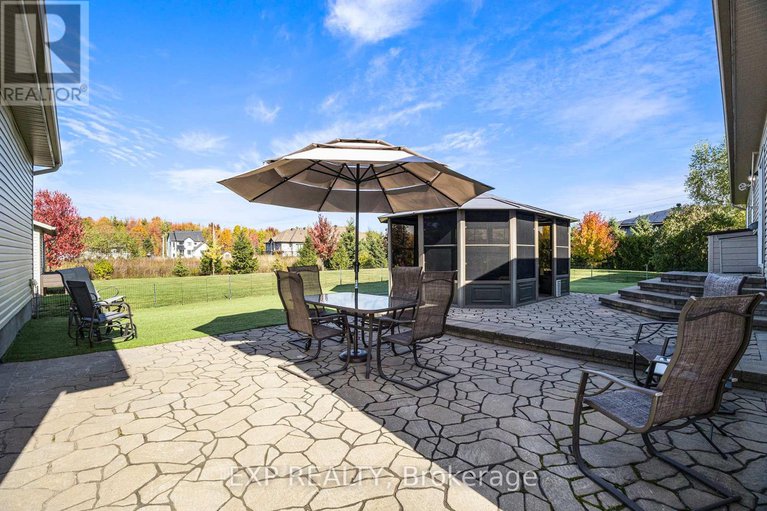 28990239/2003-farisita-drive/vars-village/ottawa/ontario/K0A3H0_29