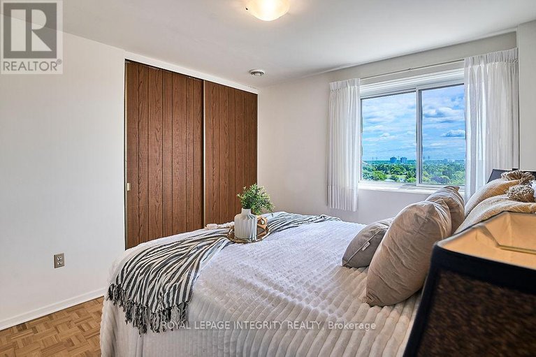 28644742/604-20-chesterton-drive/rideau-shore/ottawa/ontario/K2E6Z7_17