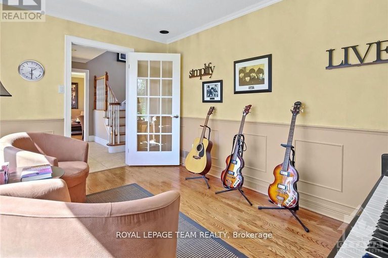 29069392/1105-cindy-hill-crescent/manotick-long-island-nicholls-island/ottawa/ontario/K4M1E8_8