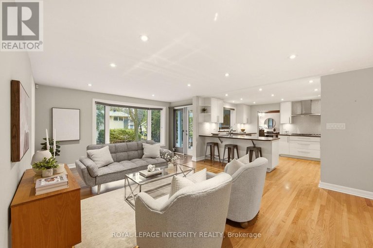 29618053/68-beaver-ridge/city-viewskylinefisher-heightsparkwood-hills/ottawa/ontario/K2E6E4_27