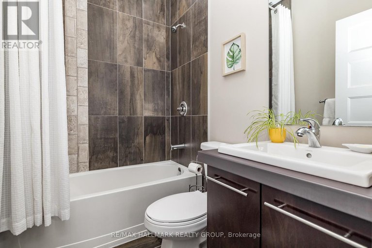 28347410/87-cobblestone-drive/village-of-russell/russell/ontario/K4R0B2_27