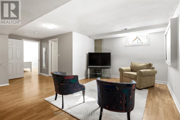 27932475/44-sycamore-drive/arbeatha-park/ottawa/ontario/K2H8K3_20