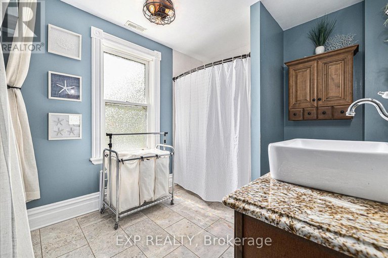 28427101/1589-river-road/mcnabbraeside-twps/mcnabbraeside/ontario/K0A1G0_17