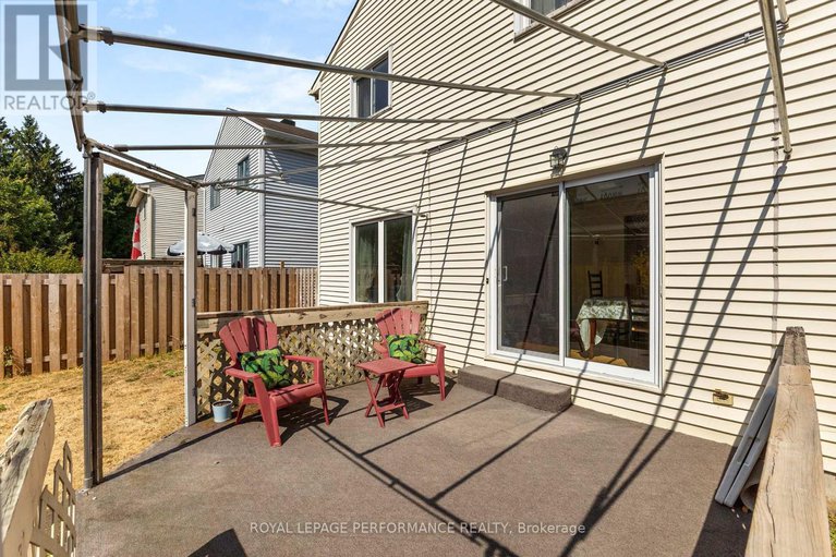 28822091/2768-wyldewood-street/emerald-woodssawmill-creek/ottawa/ontario/K1T2S4_27