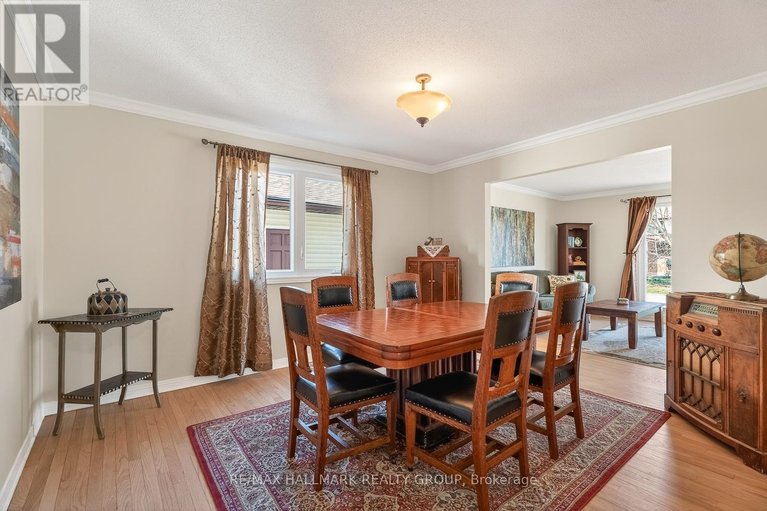 29659276/853-acadian-gardens/convent-glen/ottawa/ontario/K1C2V7_14