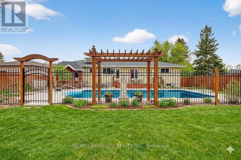 29526456/782-notre-dame-street/embrun/russell/ontario/K0A1W1_45