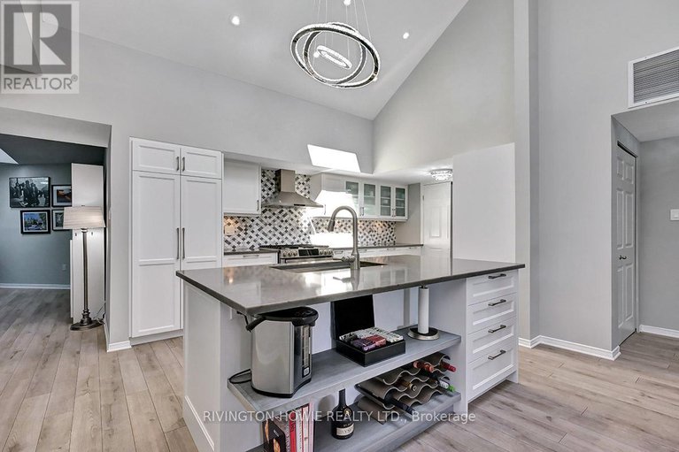 28196868/36-robson-court/kanata-lakesheritage-hills/ottawa/ontario/K2K2W1_12