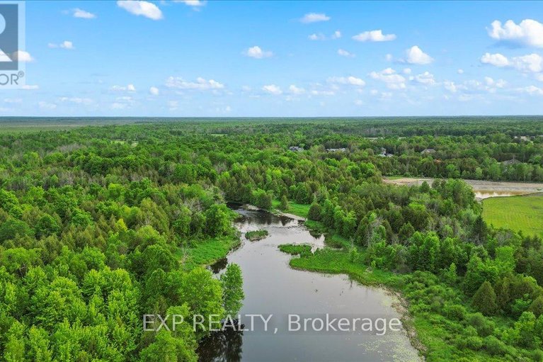 29561896/703-cheviot-street/goulbourn-twp-from-franktown-rdsouth-to-rideau/ottawa/ontario/K0A2Z0_7