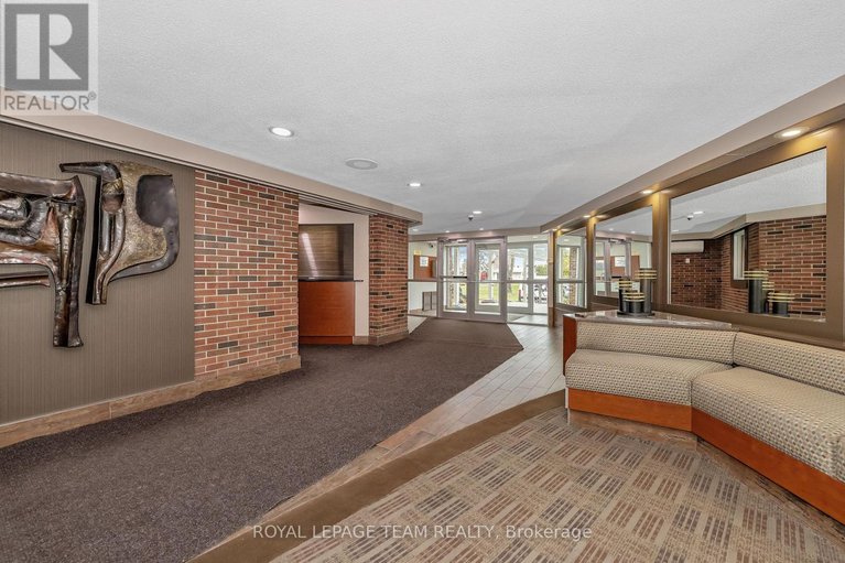 29128089/1210-20-chesterton-drive/borden-farmstewart-farmcarleton-heightsparkwood-hills/ottawa/ontario/K2E6Z7_6