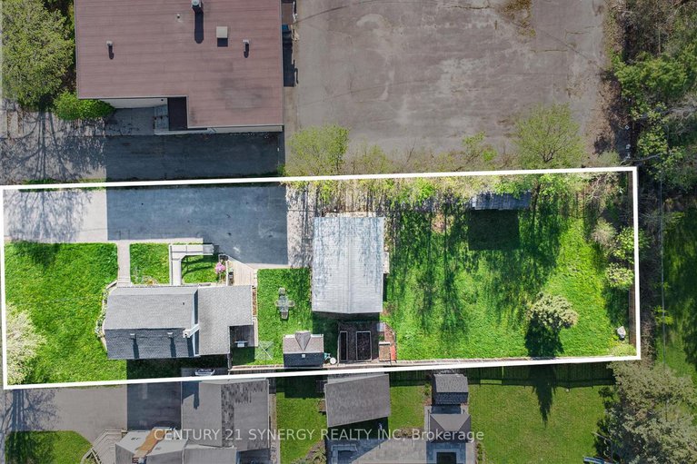 28332843/453-pleasant-park-road/alta-vistafaircrest-heights/ottawa/ontario/K1H5M9_43