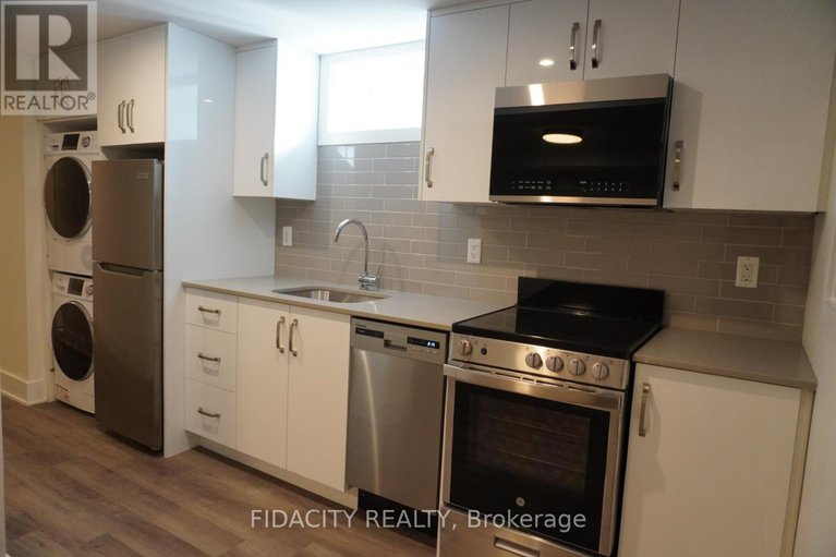 28516012/1030-maitland-avenue/braemar-park/ottawa/ontario/K2C2B6_37