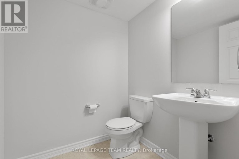 28814847/75-563-ozawa-private/cfb-rockcliffe-and-area/ottawa/ontario/K1K4Z9_18
