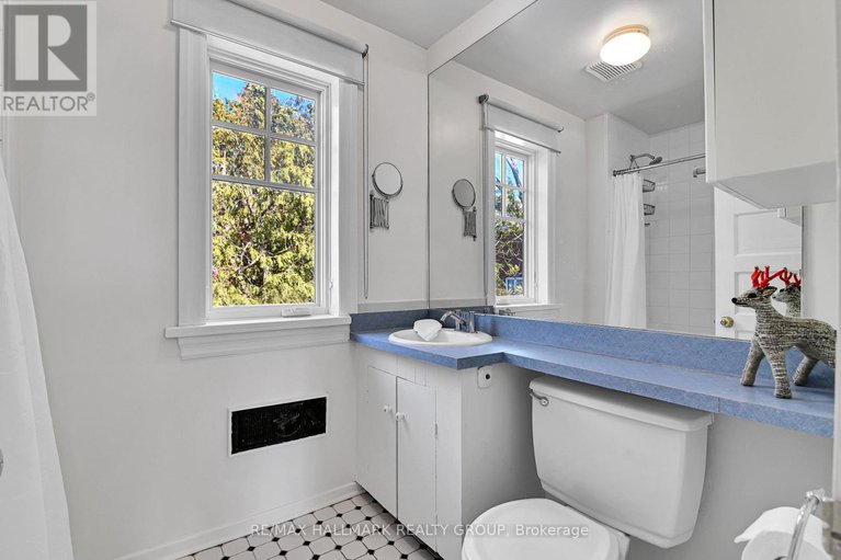 29437616/9-rock-avenue/lindenlea/ottawa/ontario/K1M1A5_26