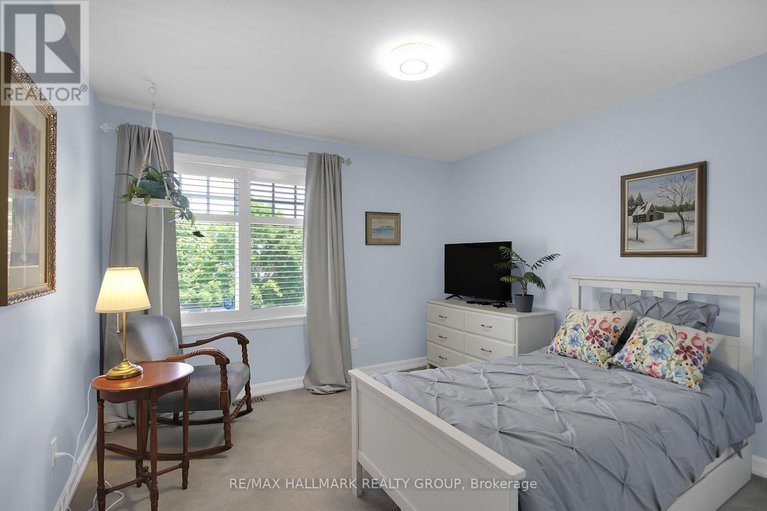 28613594/30-oakbriar-crescent/stonebridge/ottawa/ontario/K2J5G1_22