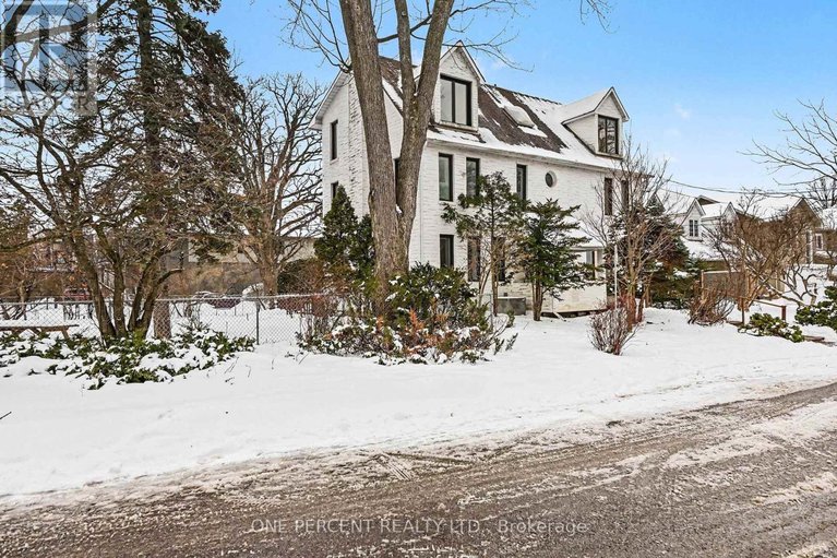 29255409/60-pontiac-street/ottawa-westtunneys-pasture/ottawa/ontario/K1Y2K1_3