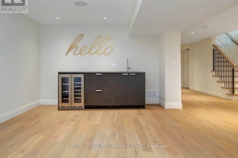 28039969/145-mulvihill-avenue/westborohampton-park/ottawa/ontario/K1Z6Y3_23