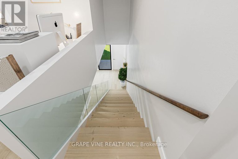 29136511/535-adventure-private/mooneys-bayriverside-park/ottawa/ontario/K1V9R2_26