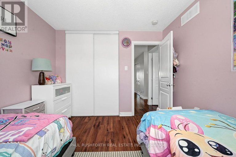 29495848/560-du-pin-rouge-way/mer-bleuebradley-estatesanderson-park/ottawa/ontario/K1W0C4_33