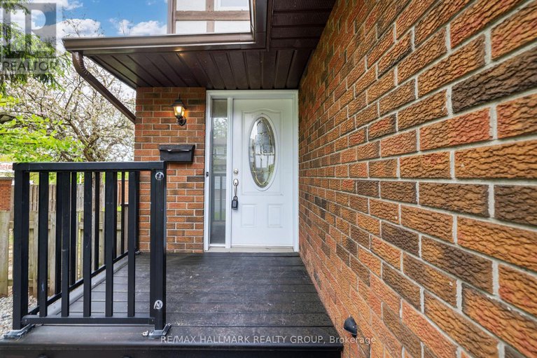 28354842/1083-millwood-court/convent-glen-north/ottawa/ontario/K1C3E9_3