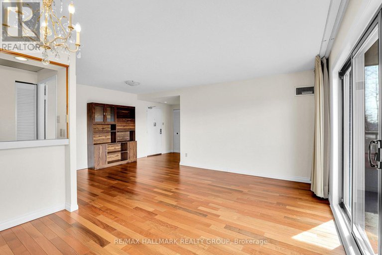 29439107/501-333-chapel-street/sandy-hill/ottawa/ontario/K1N8Y8_9