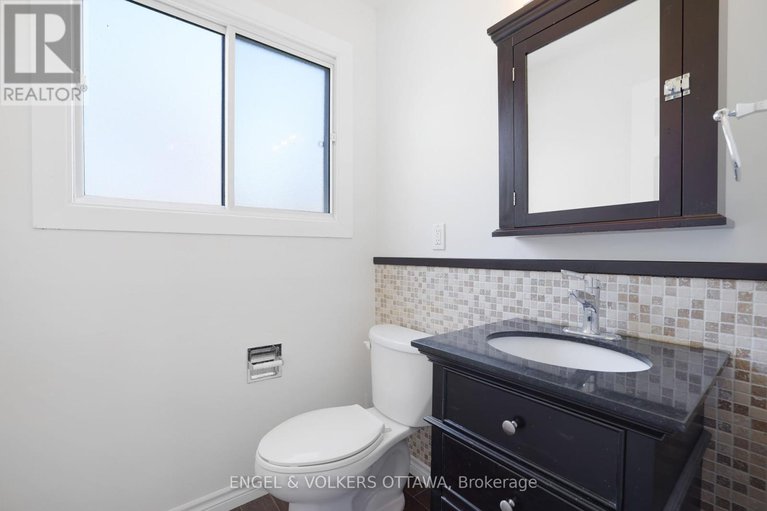 28304083/25-coldstream-drive/munster/ottawa/ontario/K0A3P0_23