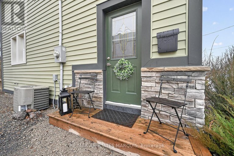 29607389/20-river-street/smiths-falls/smiths-falls/ontario/K7A3S2_7