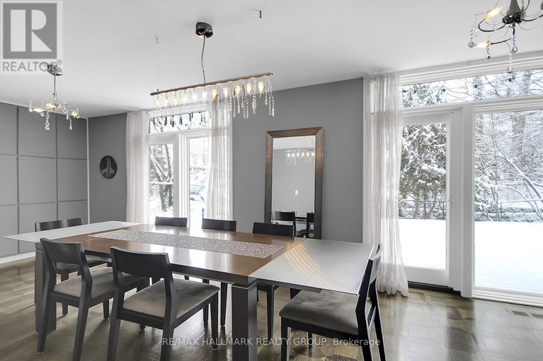 28150348/10-qualicum-street/bruce-farmgraham-parkqualicumbellands/ottawa/ontario/K2H7G8_12