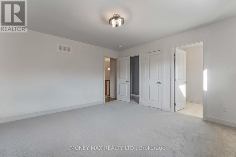 29471727/623-knotridge-street/mer-bleuebradley-estatesanderson-park/ottawa/ontario/K1W0C7_19