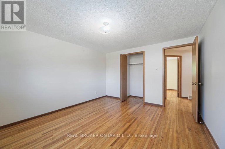 28986692/60-westpark-drive/blackburn-hamlet/ottawa/ontario/K1B3E5_26
