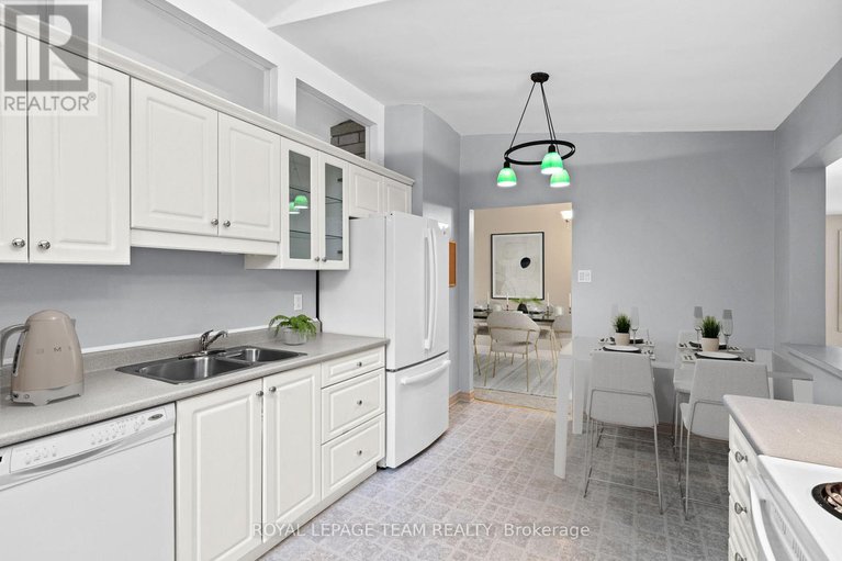 28660553/1952-fairbanks-avenue/alta-vistafaircrest-heights/ottawa/ontario/K1H5Y4_11