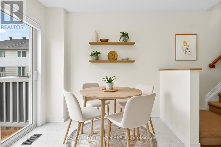 29079395/114-wharhol-private/westcliffe-estates/ottawa/ontario/K2H1G6_13