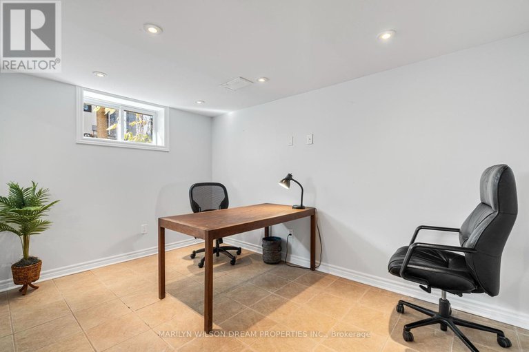 28155106/446-thessaly-circle/alta-vistafaircrest-heights/ottawa/ontario/K1H5W5_34
