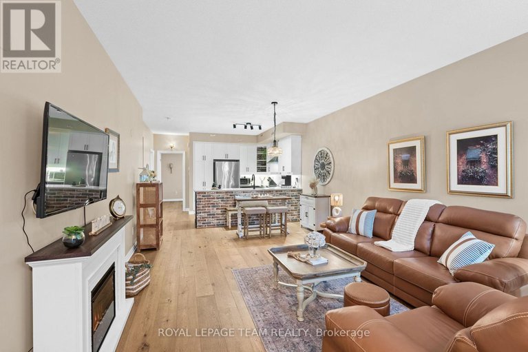 29244733/298-pembina-private/riverside-southgloucester-glen/ottawa/ontario/K4M0G7_7