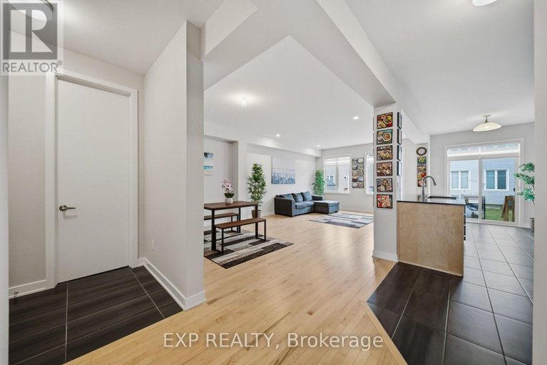 29623350/658-terrier-circle/goulbourn-twp-from-franktown-rdsouth-to-rideau/ottawa/ontario/K0A2Z0_6