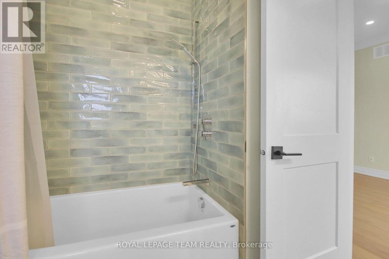 28398077/4019-perennial-way/greely/ottawa/ontario/K4P0G7_27