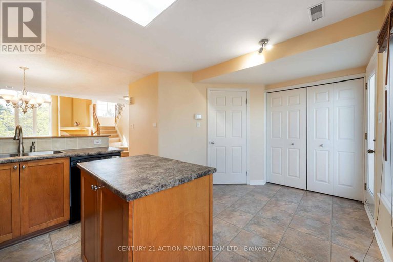 28913281/13-123-gatestone-private/beacon-hill-south/ottawa/ontario/K1J1K5_10