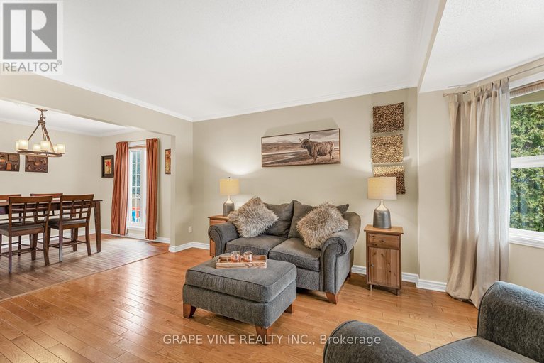 28125073/1651-westport-crescent/chateauneuf/ottawa/ontario/K1C6C4_13