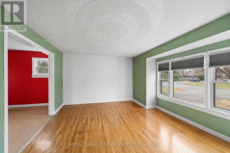 29656650/26-starwood-road/meadowlandsst-claire-gardens/ottawa/ontario/K2G1Y8_15