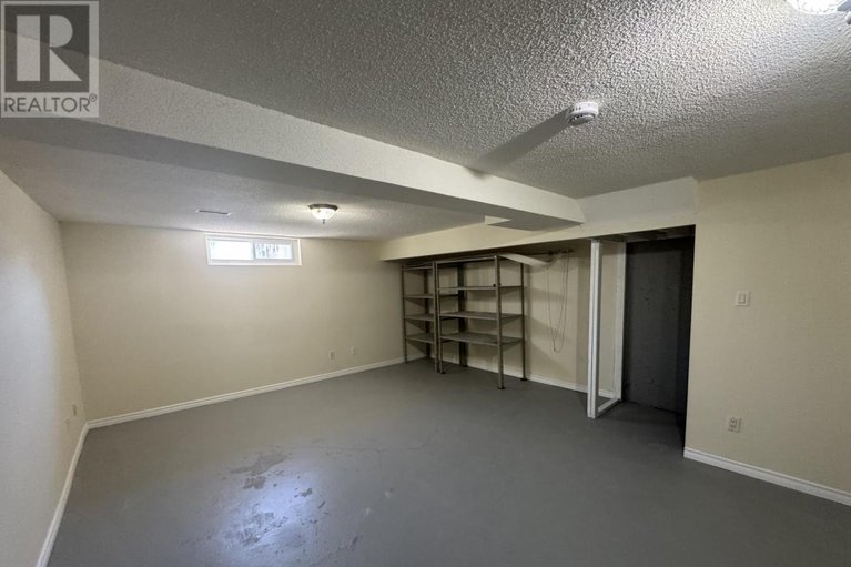 29667357/38-paddington-private/heron-gateindustrial-park/ottawa/ontario/K1V0T2_14