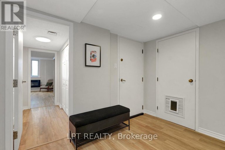 28725974/ph3-18-nepean-street/ottawa-centre/ottawa/ontario/K2P2L2_10