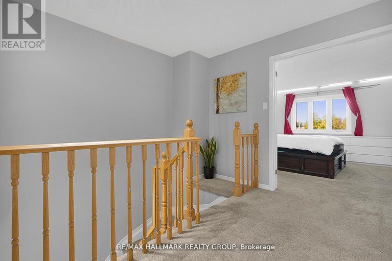 29386053/93-cedarock-drive/bridlewood/ottawa/ontario/K2M2H5_12