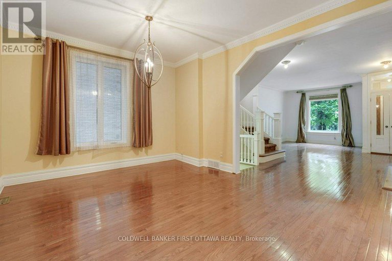 28976425/543-besserer-street/sandy-hill/ottawa/ontario/K1N6C6_7