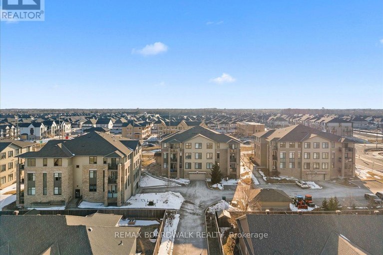 29538012/b102-210-janka-private/emerald-meadowstrailwest/ottawa/ontario/K2V0E6_27