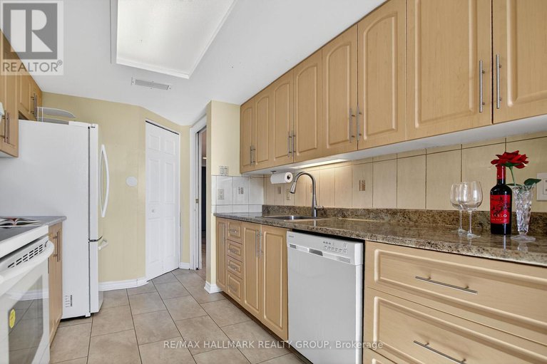 29041204/606-100-grant-carman-drive/borden-farmstewart-farmcarleton-heightsparkwood-hills/ottawa/ontario/K2E8B8_20