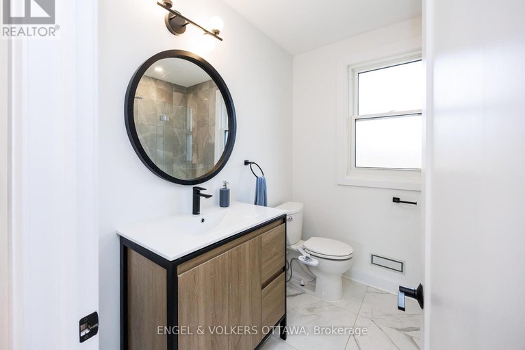 28559940/2204-utah-street/alta-vista/ottawa/ontario/K1H7W8_28