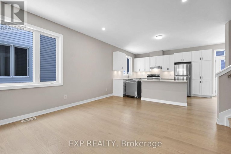 28620818/98-pizzicato-street/mer-bleuebradley-estatesanderson-park/ottawa/ontario/K1C7G4_6