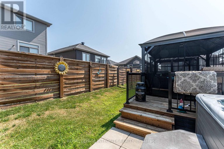28726773/258-rue-de-letang-street/town-of-rockland/clarence-rockland/ontario/K4K0K1_48