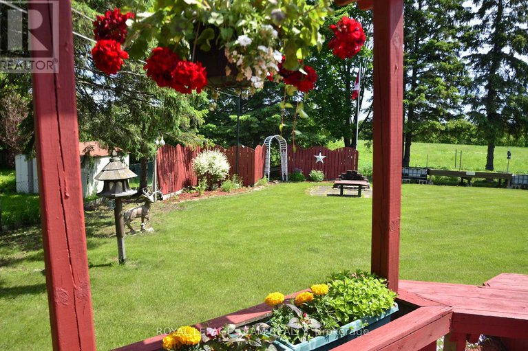 29105315/4951-hwy-31-bank-street-n/south-dundas-williamsburgh-twp/south-dundas/ontario/K0C2H0_32