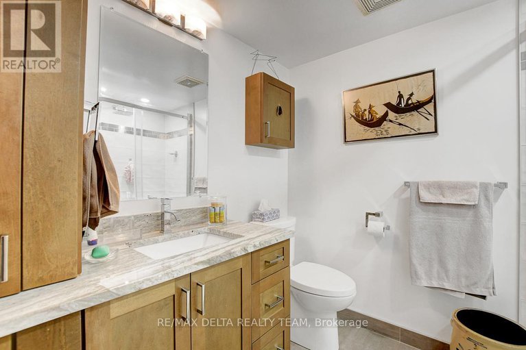 28176941/302a-62-donald-street/overbrook/ottawa/ontario/K1K1N2_35